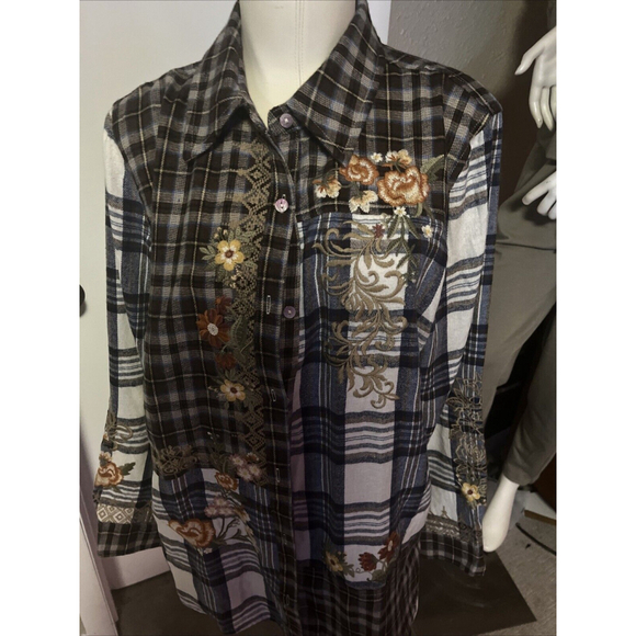 Large Embroidered Plaid Women’s Blouse Blue By Paparazzi nWT Flannel Top - Picture 2 of 9